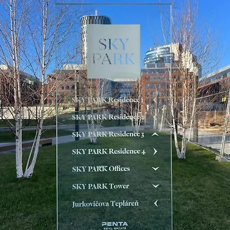 Апартаменты Apartman V Starom Meste Sky Park S Parkovanim