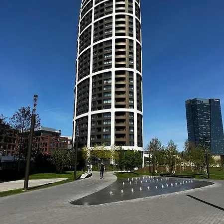 Апартаменти Apartman V Starom Meste Sky Park S Parkovanim *