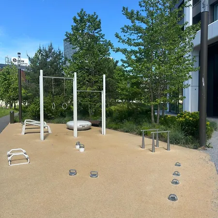 V Starom Meste Sky Park S Parkovanim *