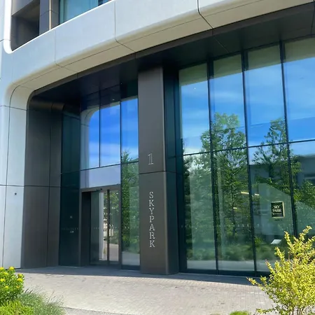 Apartman V Starom Meste Sky Park S Parkovanim * 布拉迪斯拉发